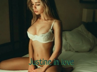 Justine_in_love