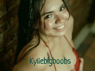 Kyliebigboobs