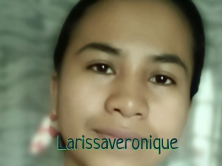 Larissaveronique