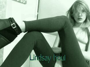 Lindsay_houl