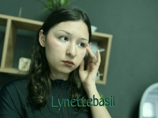 Lynettebasil