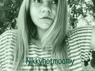 Nikkyhotmoomy