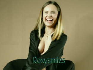 Roxysmiles